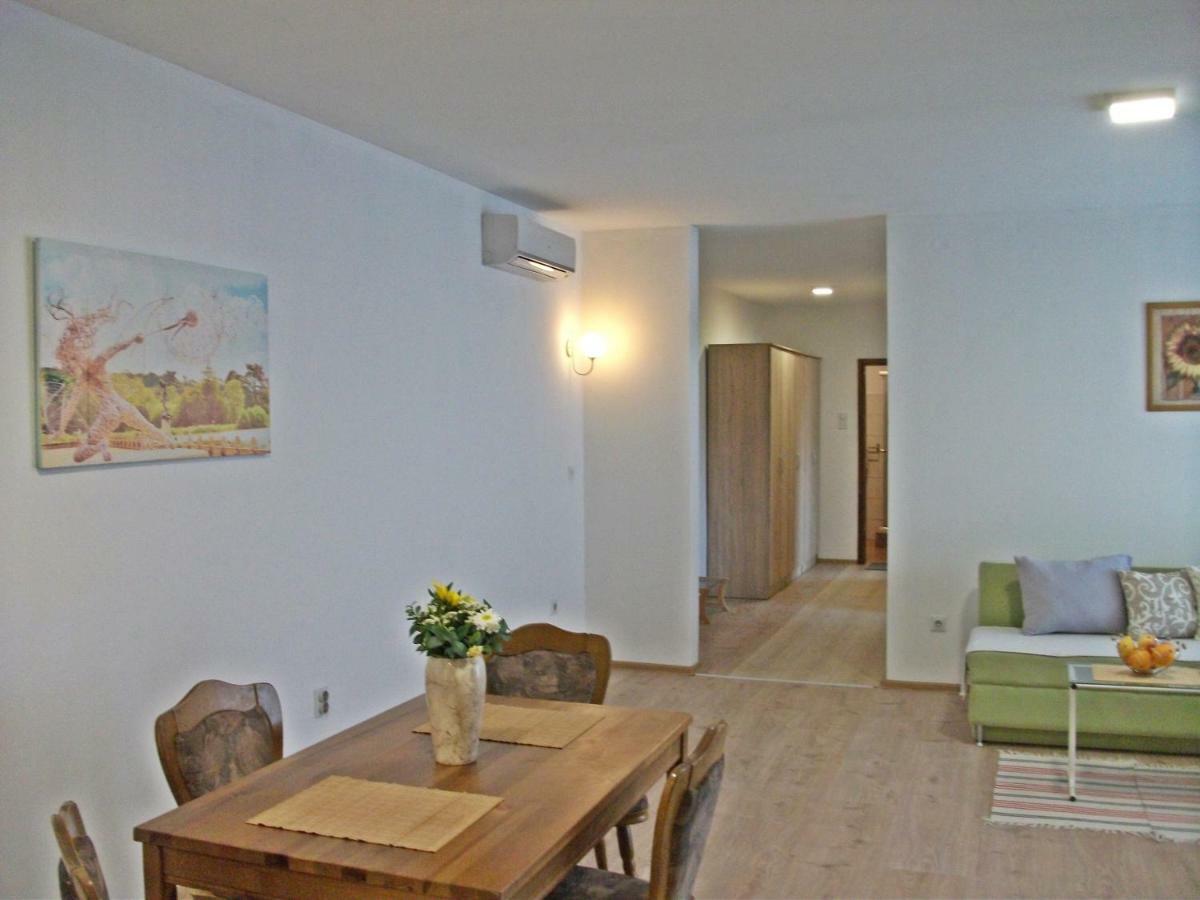 Apartmani Sunflower Сремски Карловци Екстериор снимка